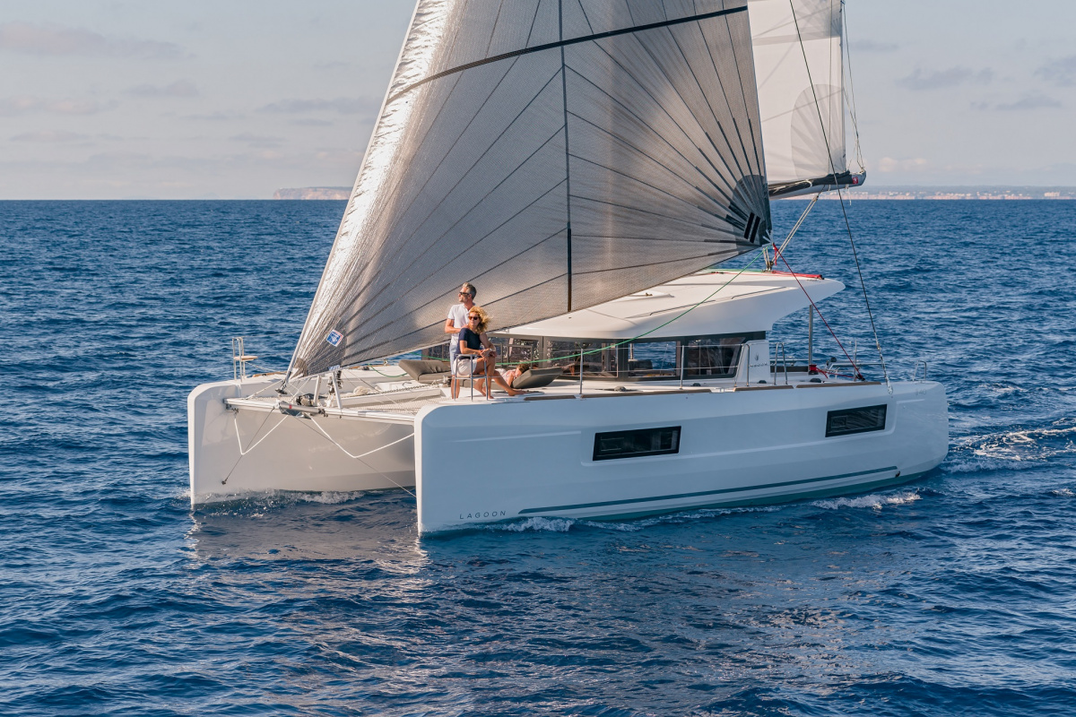 Lagoon catamaran à louer en Bretagne et aux Seychelles