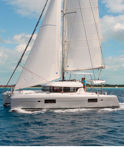 catamaran yacht huren