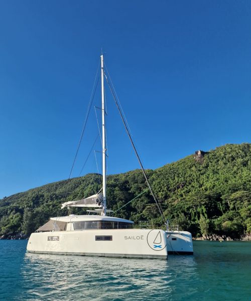 catamaran yacht huren