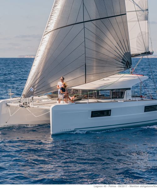 Lagoon catamaran à louer en Bretagne et aux Seychelles