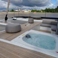 Jacuzzi à bord de Mane et Nocte Lagoon Seventy 7