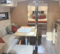 Oceanis 38.1 interieur 3