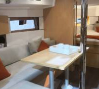 Oceanis 38.1 interieur