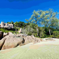 Plage seychelles Curieuse