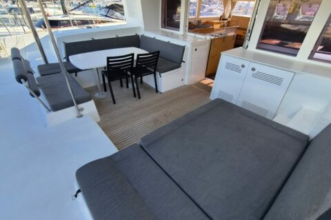 Lagoon 450 F - photo 16