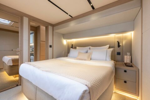Eighty 3 - photo 18
