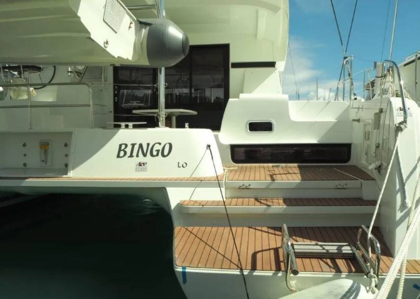 Lagoon 42
