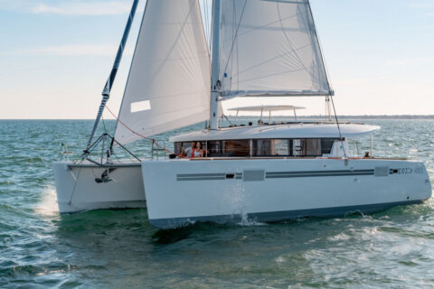 BLUE DIAMOND - Lagoon 450 S