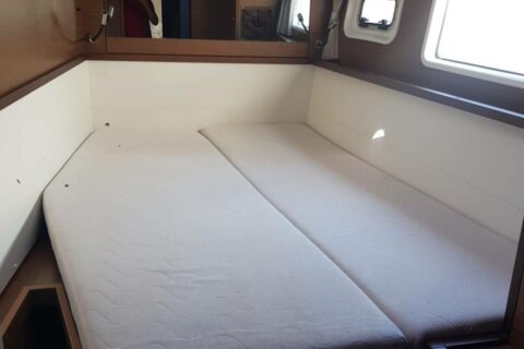 BLUE DIAMOND - Lagoon 450 S