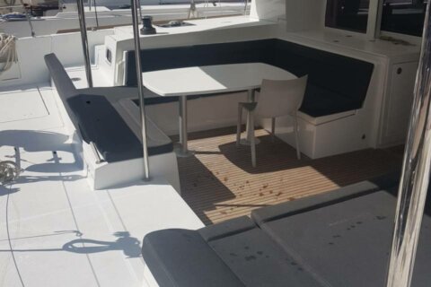 BLUE DIAMOND - Lagoon 450 S