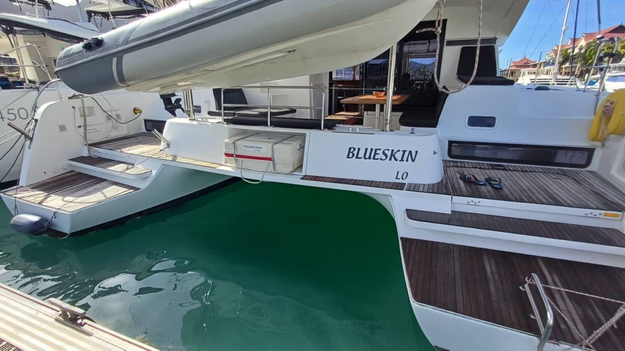 Lagoon 42