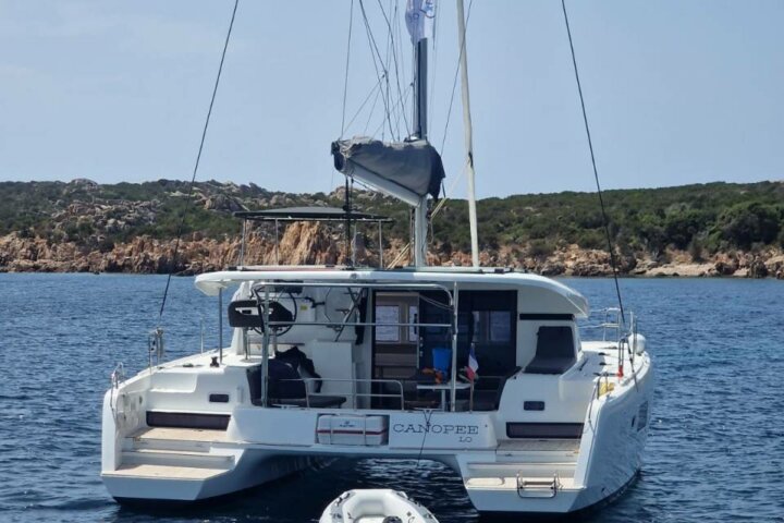 Lagoon 42 2023 · Canopée
