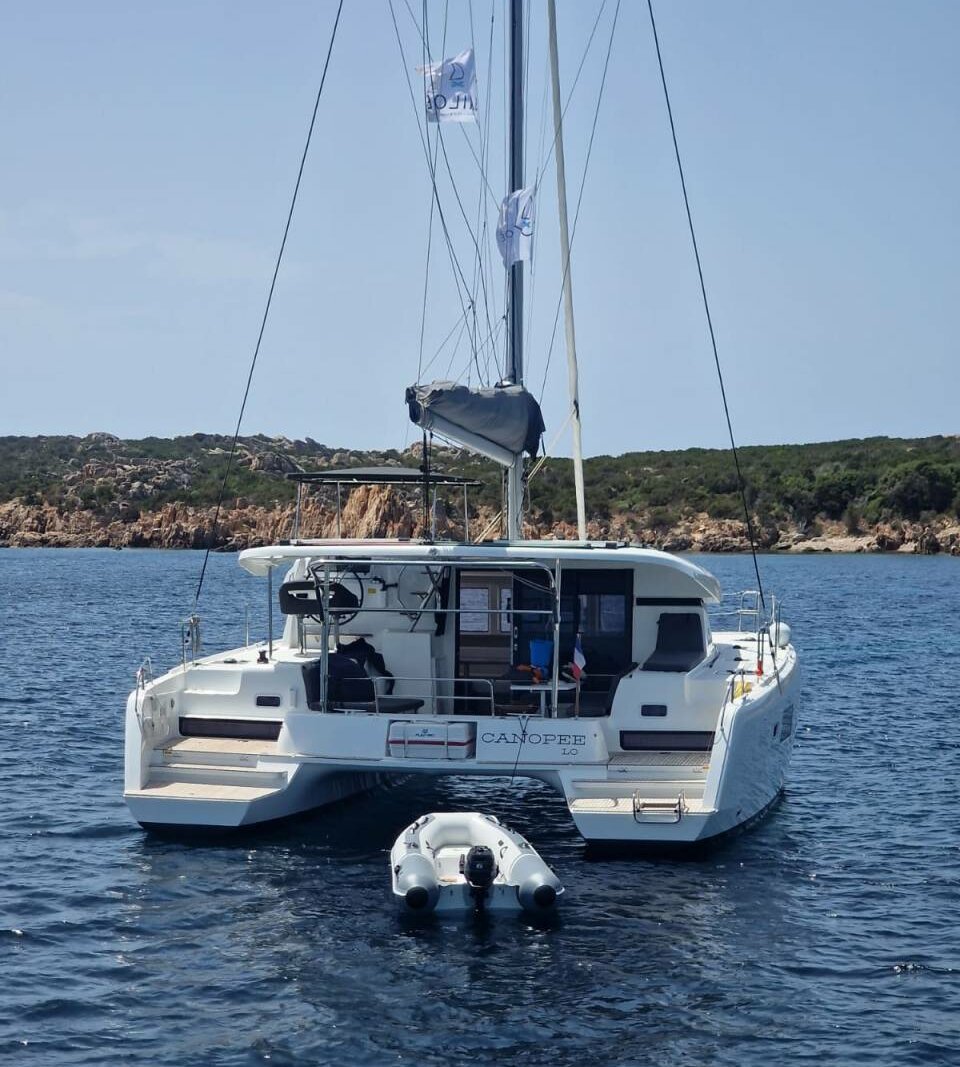 Lagoon 42