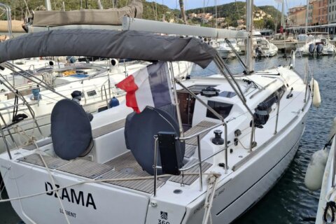 DZAMA - Dufour 360