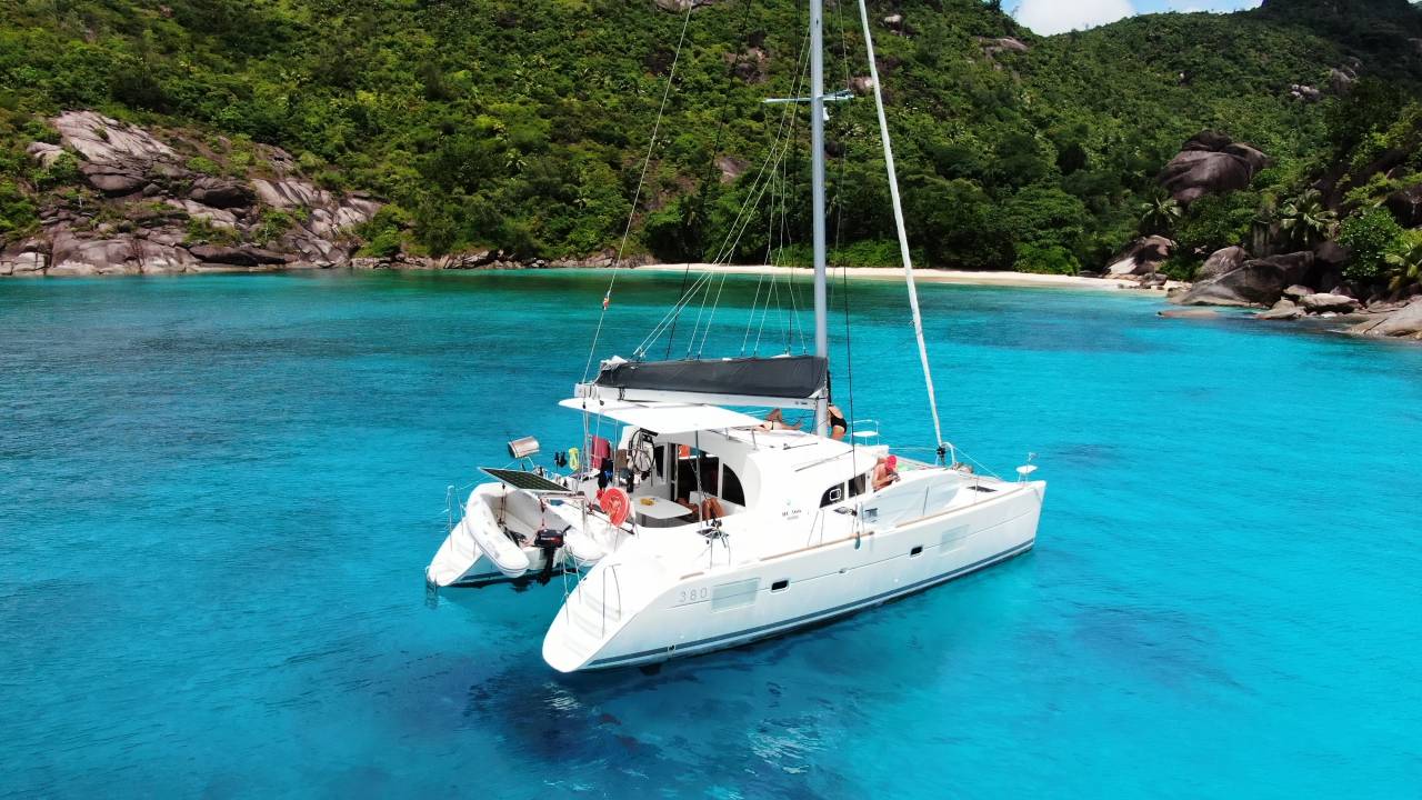 Lagoon 380