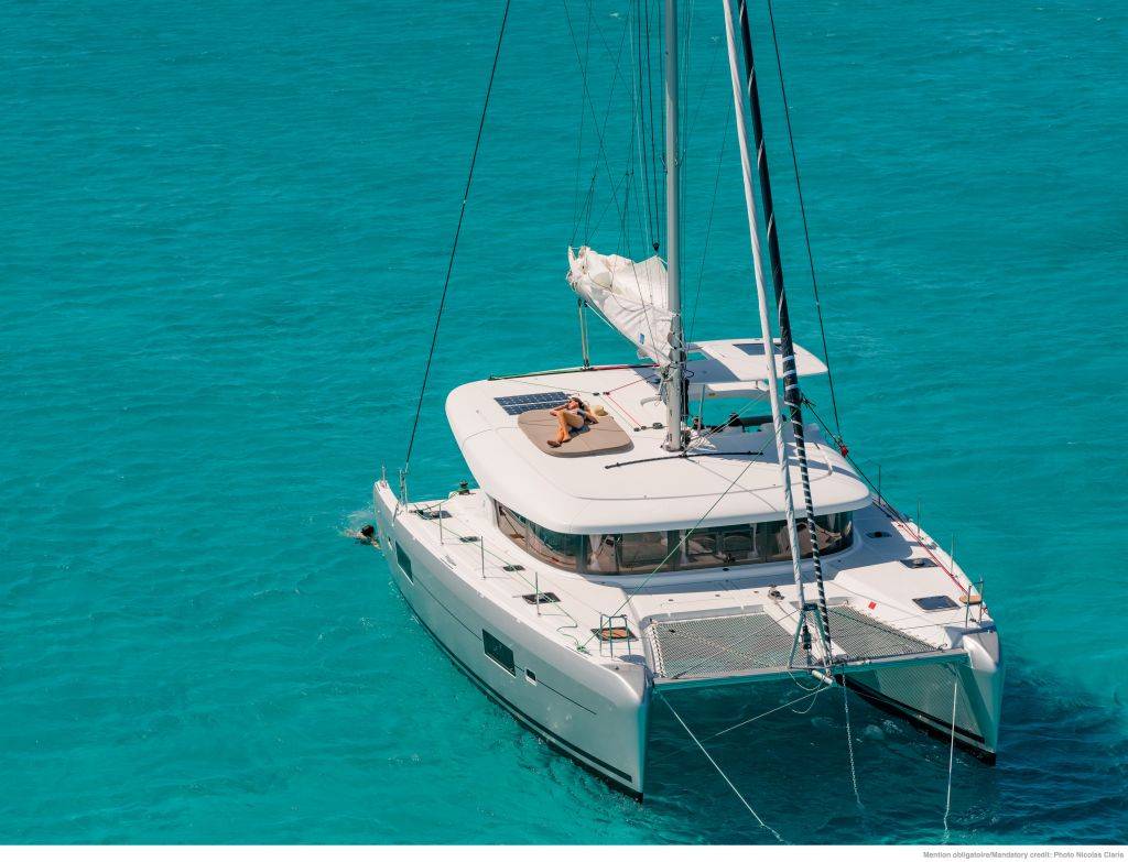 Lagoon 42