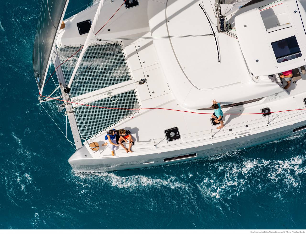Lagoon 42