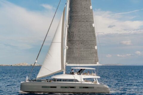 Lagoon Seventy 7 - Lagoon Seventy 7