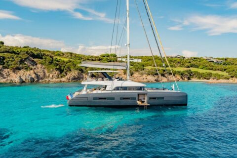 Lagoon Seventy 7 - Lagoon Seventy 7