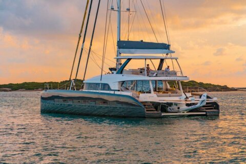 Lagoon Seventy 7 - Lagoon Seventy 7