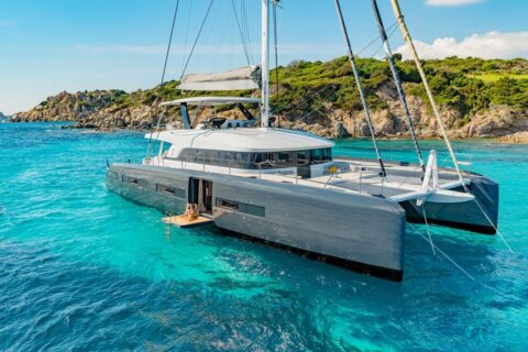 Lagoon Seventy 7 - Lagoon Seventy 7