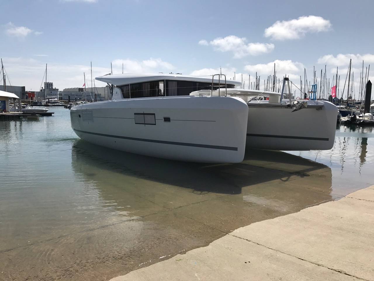 Lagoon 42