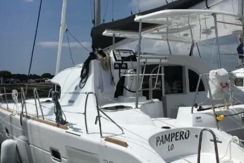 PAMPERO - Lagoon 380