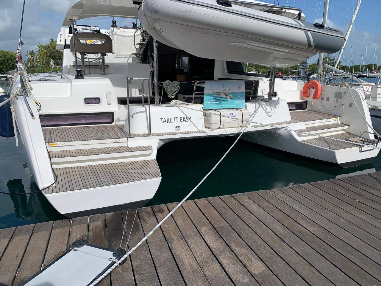 Lagoon 42