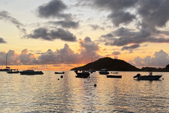 Mahé, Praslin, La Digue Catamaran Cruise