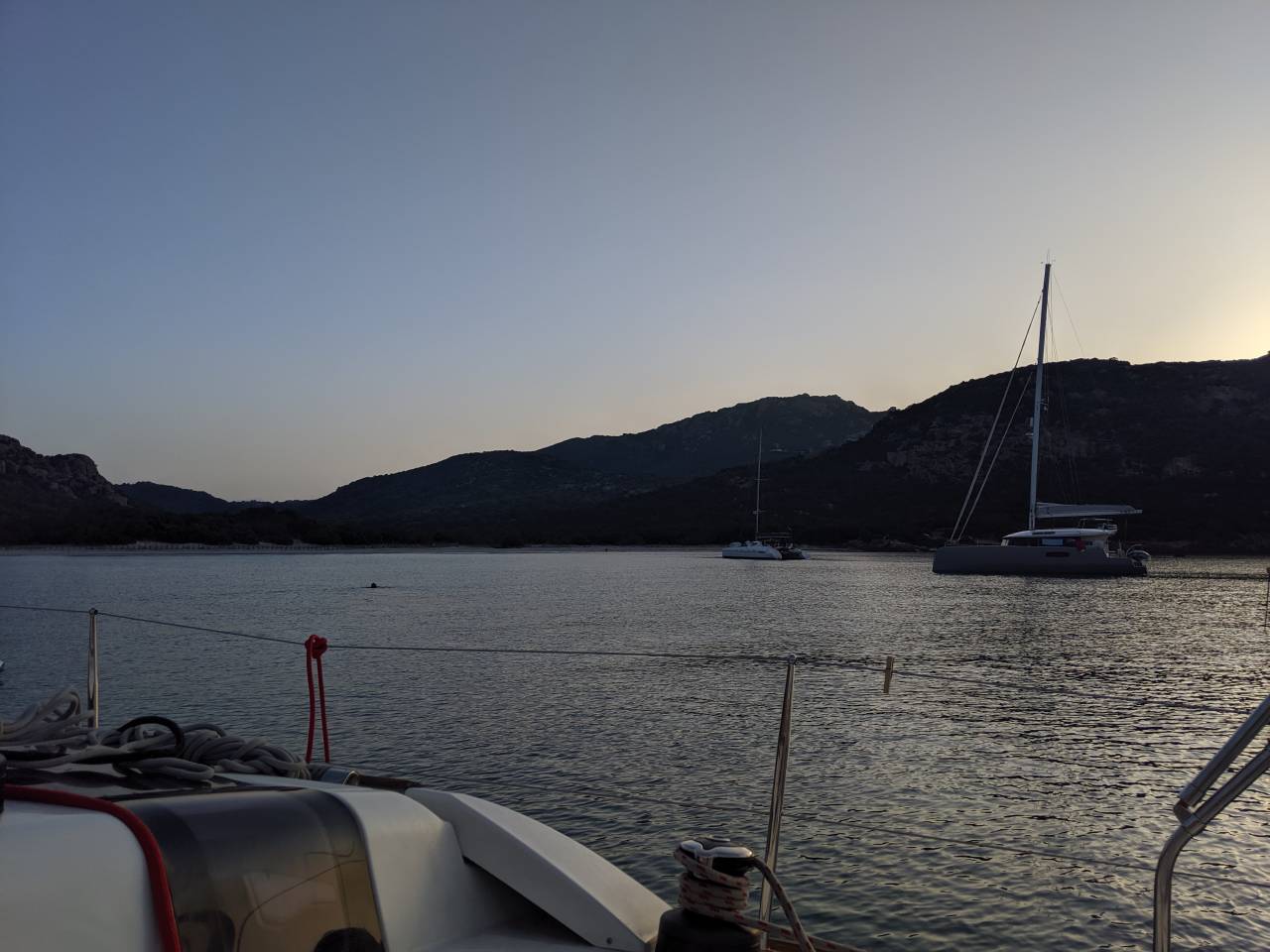 Vue sur le Lion de Roccapina et la côte corse
