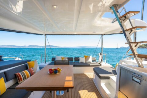 Lagoon 43 - photo 5