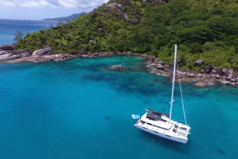 Lagoon 620 - photo 4